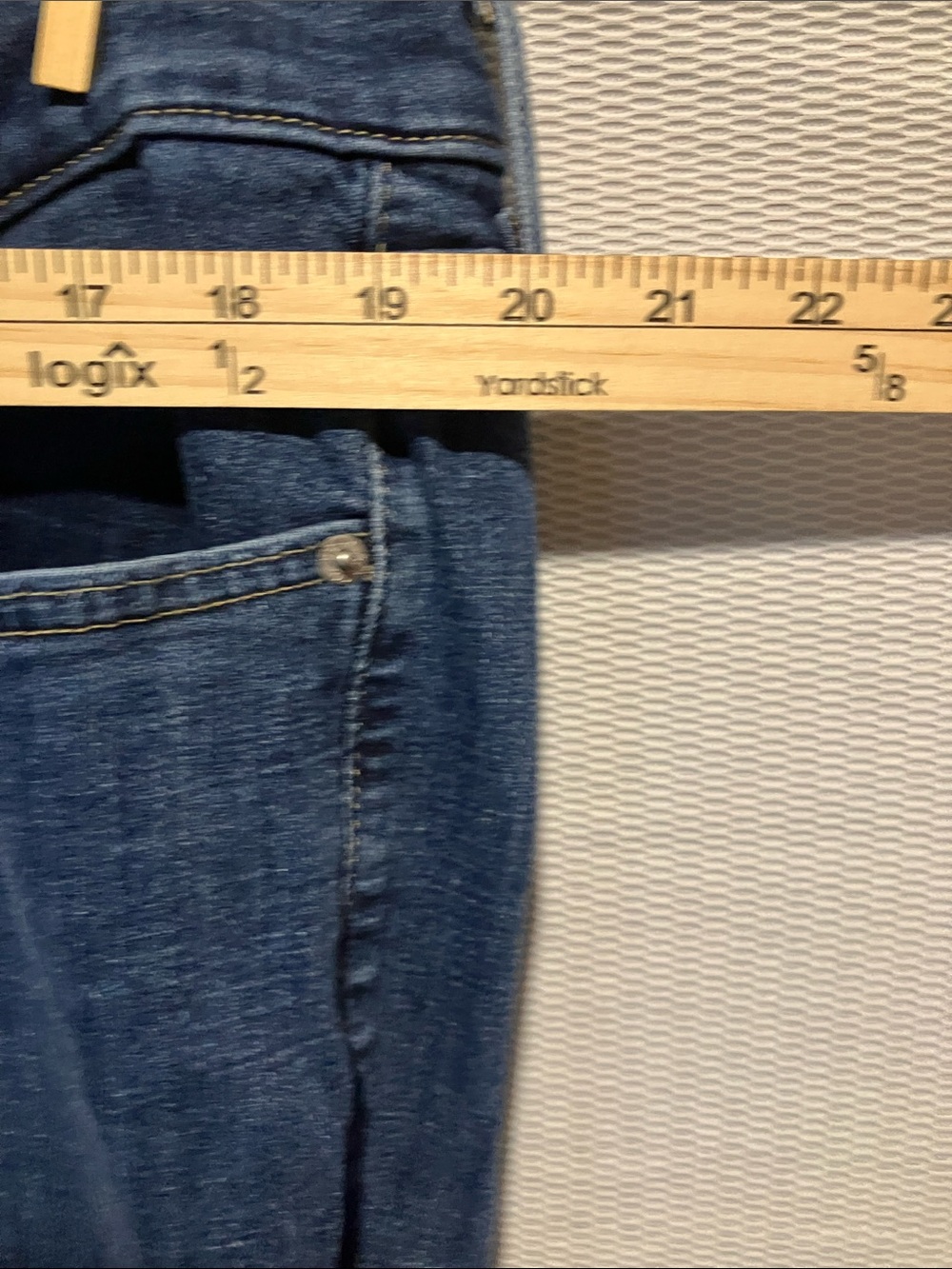 Levi's Women's Dark Blue Boot Cut Jeans - Picture 4 of 13